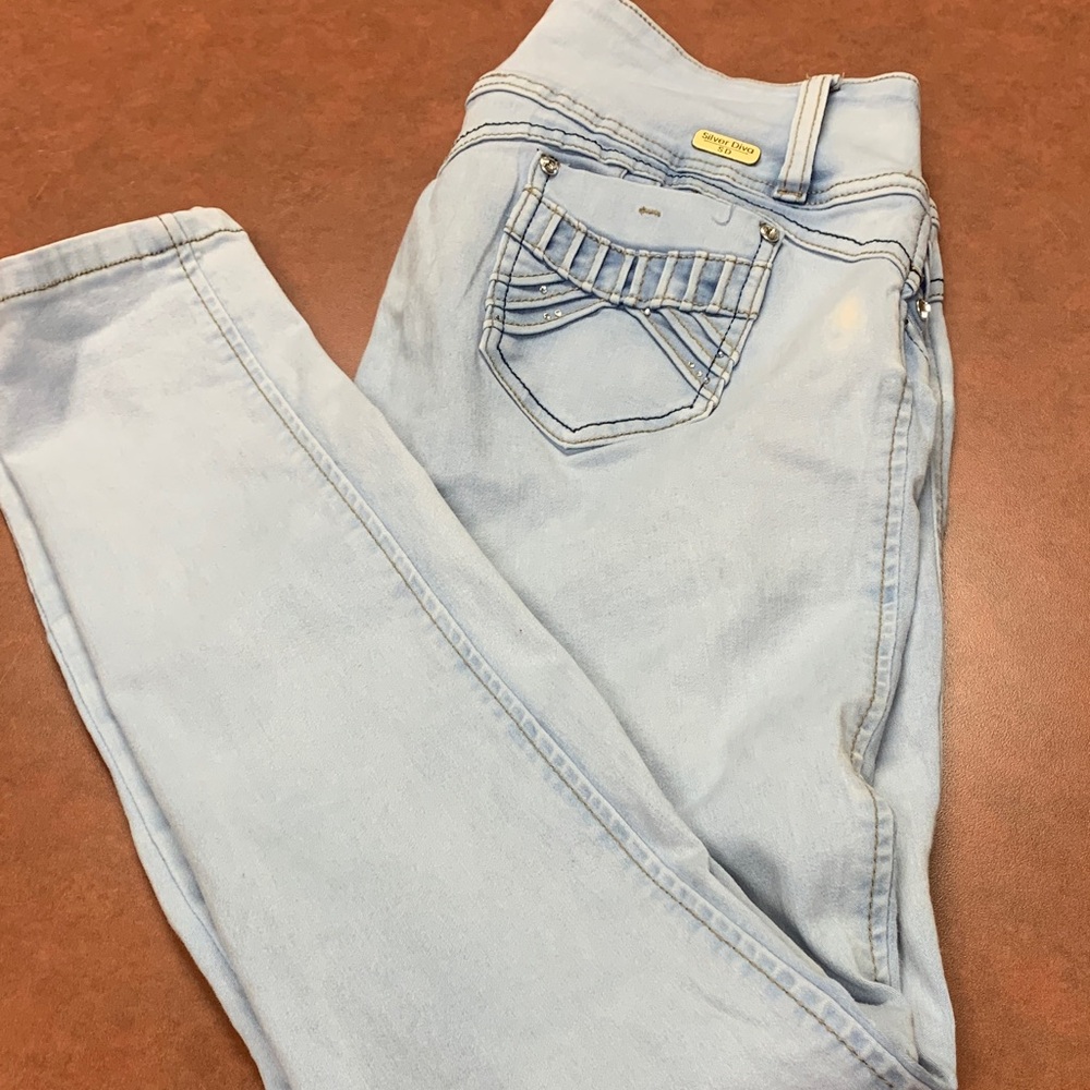 Silver Diva Columbian jeans with back
